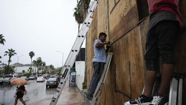 Residents prepare as Hurricane Norma takes aim at Mexico’s Los Cabos resorts