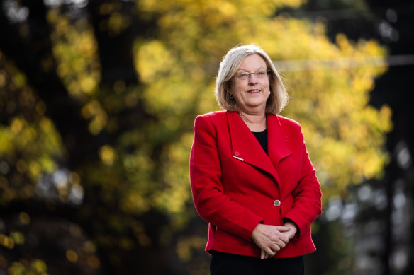 Marshall passed some of the information to then-emergency services minister Lisa Neville.
